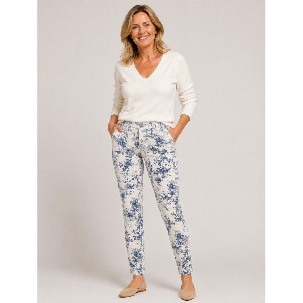 Chicos So Slimming Girlfriend Slim Leg Ankle Pants 1R Blue White Toile Print